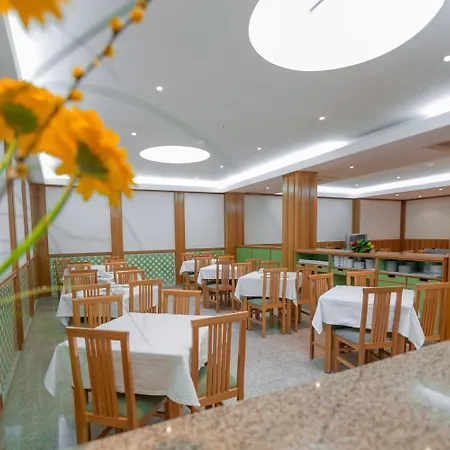 Peregrinos De By Umbral 2* Fatima