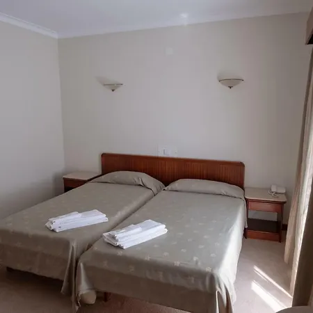 Hotel Peregrinos De By Umbral 2*