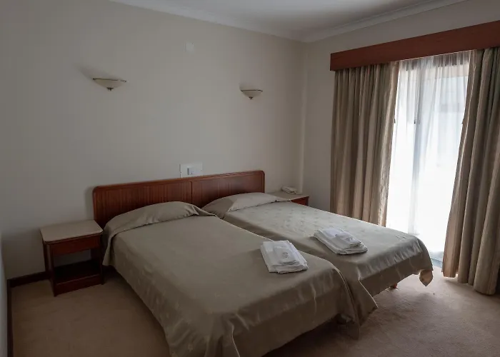 호텔 Peregrinos De By Umbral 2*