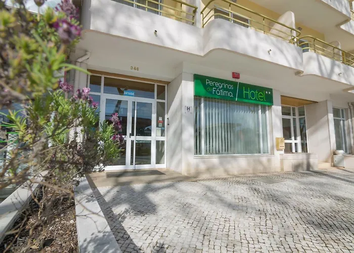 Peregrinos De By Umbral Hotel Fátima